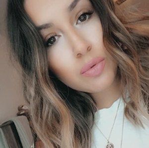 Meet your Posher, Katherine